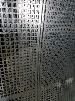 квадратные отверстия рядами, х/к, ячейки 8×8 мм, 1000×2000×1 мм