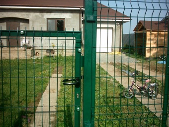 калитка из 3d панели оцинкованной с полимерным покрытием 2,03×1 м., пр.4 мм.