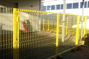 распашные ворота из 3d панелей оцинкованные с полимерным покрытием 1,22×4,03 м., пр.5 мм.