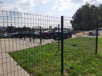 ворота из 3d панелей оцинкованные с полимерным покрытием распашные 2,43×4,03 м., пр.4 мм.