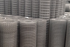 Сетка сварная оцинкованная от производителя по лучшей цене! Диаметр проволоки и размер ячейки всегда соответствуют заявленным!
