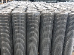 сетка сварная оцинкованная от производителя по лучшей цене! диаметр проволоки и размер ячейки всегда соответствуют заявленным!